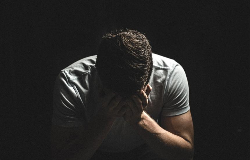 Neden mutsuz hissediyoruz?